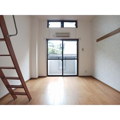 エスポワール鳴水 102【管理NO：1-011196701-01020】 ★家具家電は申し込み後に搬入します★ ★2026年10月中旬入居可能★の物件写真2