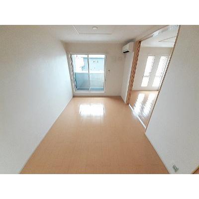 ヴィオラ 202【管理NO：1-017073301-02020】 ★家具家電は申し込み後に搬入します★ ★2026年10月下旬入居可能★の物件写真2