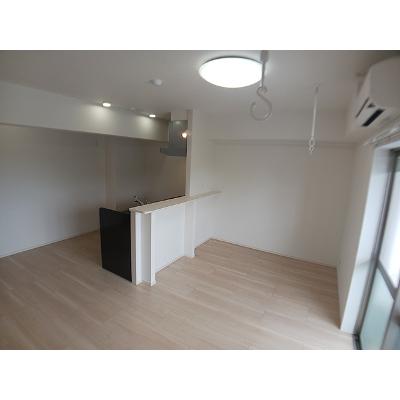 グレートロイヤル　リョウチュウ 201【管理NO：1-028002401-02010】 ★家具家電は申し込み後に搬入します★ ★2026年09月下旬入居可能★の物件写真2