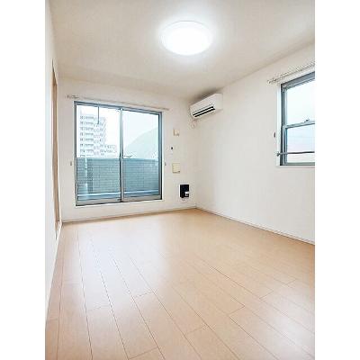 リヴィエール 204【管理NO：1-019313401-02040】 ★家具家電は申し込み後に搬入します★ ★2026年10月下旬入居可能★の物件写真2