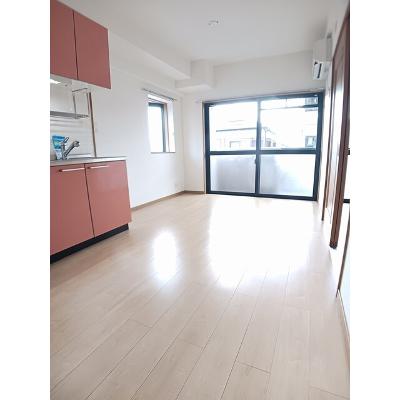 スターメゾン古国府 201【管理NO：1-012374401-02010】 ★家具家電は申し込み後に搬入します★ ★2026年10月中旬入居可能★の物件写真2