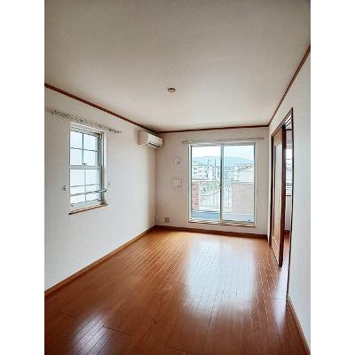 フォレストグリーンハイツ 201【管理NO：1-013341901-02010】 ★家具家電は申し込み後に搬入します★の物件写真2