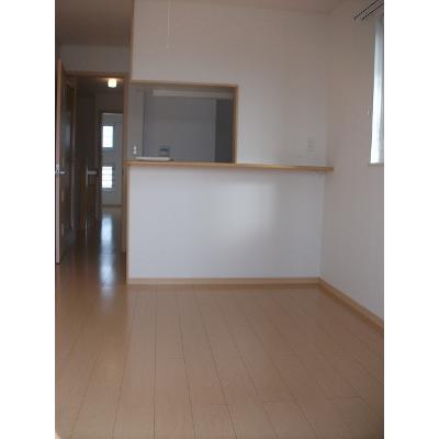 ロング　シーダー　Ｄ 201【管理NO：1-015902402-02010】 ★家具家電は申し込み後に搬入します★ ★2026年10月中旬入居可能★の物件写真2