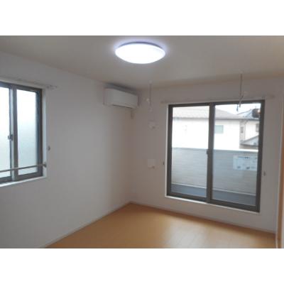オーブ 201【管理NO：1-020522901-02010】 ★家具家電は申し込み後に搬入します★ ★2026年11月中旬入居可能★の物件写真2