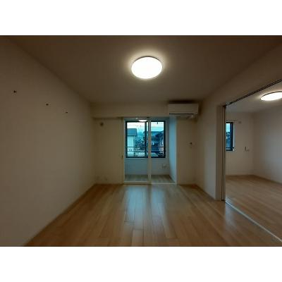 アイプレイス敦賀 201【管理NO：1-027246901-02010】 ★家具家電は申し込み後に搬入します★ ★2026年11月中旬入居可能★の物件写真2