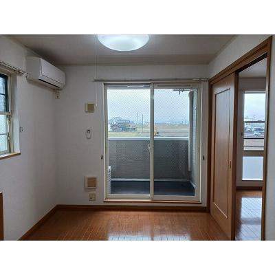 コート・プリムローズ・Ｆ 205【管理NO：1-013999201-02040】 ★家具家電は申し込み後に搬入します★ ★2026年10月下旬入居可能★の物件写真2
