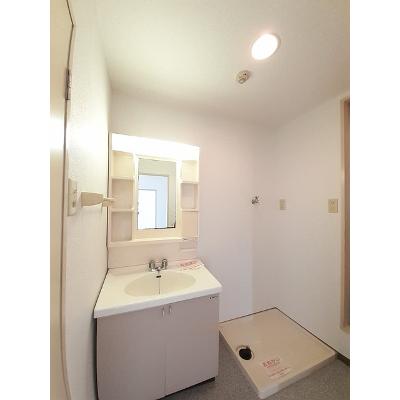 apartment 山口県岩国市中津町３丁目８－７２ 

↓地図はこちらから