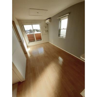 フィールドハウス　Ｃ 201【管理NO：1-021809901-02010】 ★家具家電は申し込み後に搬入します★ ★2026年10月下旬入居可能★の物件写真2