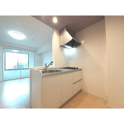 イーグル 103【管理NO：1-025019801-01030】 ★家具家電は申し込み後に搬入します★ ★2026年10月下旬入居可能★の物件写真3