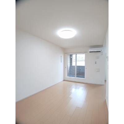 フォーリスト 203【管理NO：1-018942201-02030】 ★家具家電は申し込み後に搬入します★ ★2026年10月下旬入居可能★の物件写真2