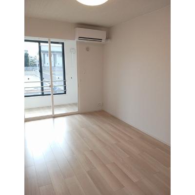 イスラ　フェリス 105【管理NO：1-027534401-01050】 ★家具家電は申し込み後に搬入します★ ★2026年11月中旬入居可能★の物件写真2