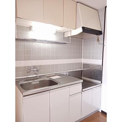 エルディム中本 101【管理NO：1-003536901-01010】 ★家具家電は申し込み後に搬入します★ ★2026年10月上旬入居可能★の物件写真3