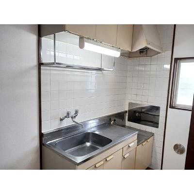 青木コーポ 101【管理NO：1-004676501-01010】 ★家具家電は申し込み後に搬入します★ ★2026年10月中旬入居可能★の物件写真3
