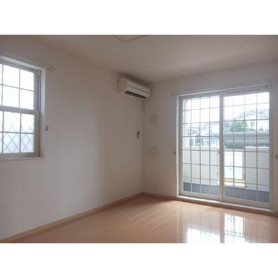 グリーン　リーブズⅡ 103【管理NO：1-016504702-01030】 ★家具家電は申し込み後に搬入します★ ★2026年10月下旬入居可能★の物件写真2
