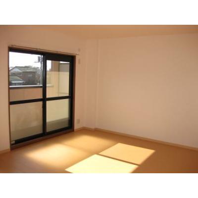 レザン 202【管理NO：1-009352701-02020】 ★家具家電は申し込み後に搬入します★ ★2026年10月下旬入居可能★の物件写真2