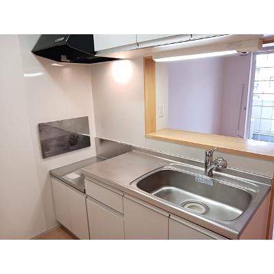 アムール 102【管理NO：1-017095001-01020】 ★家具家電は申し込み後に搬入します★ ★2026年10月下旬入居可能★の物件写真3