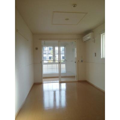 ニュイ・リウースＢ 101【管理NO：1-015461802-01010】 ★家具家電は申し込み後に搬入します★ ★2026年11月中旬入居可能★の物件写真2
