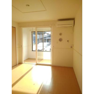 シャノワール 101【管理NO：1-021026201-01010】 ★家具家電は申し込み後に搬入します★ ★2026年10月下旬入居可能★の物件写真2