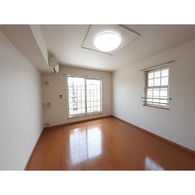 ガーデンハウス　Ⅴ 206【管理NO：1-014353001-02060】 ★家具家電は申し込み後に搬入します★ ★2026年10月中旬入居可能★の物件写真2
