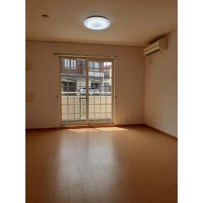 パティオ湘南 102【管理NO：1-015296801-01020】 ★家具家電は申し込み後に搬入します★ ★2026年10月下旬入居可能★の物件写真2