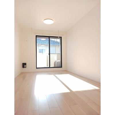 シャルール 201【管理NO：1-028059201-02010】 ★家具家電は申し込み後に搬入します★ ★2026年10月下旬入居可能★の物件写真2