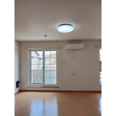 サンスターズ 203【管理NO：1-014668201-02030】 ★家具家電は申し込み後に搬入します★ ★2026年10月中旬入居可能★の物件写真2
