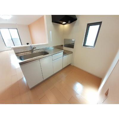 パラッツォ花咲 202【管理NO：1-019193601-02020】 ★家具家電は申し込み後に搬入します★ ★2026年10月下旬入居可能★の物件写真3