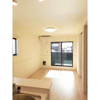 カーサ・グレイスフル 201【管理NO：1-027257201-02010】 ★家具家電は申し込み後に搬入します★ ★2026年10月下旬入居可能★の物件写真2