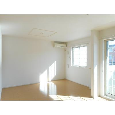 ルミエール　杉 101【管理NO：1-018327401-01010】 ★家具家電は申し込み後に搬入します★ ★2026年10月下旬入居可能★の物件写真2