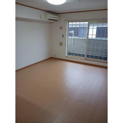 リベルテ道徳 202【管理NO：1-014799201-02020】 ★家具家電は申し込み後に搬入します★の物件写真2