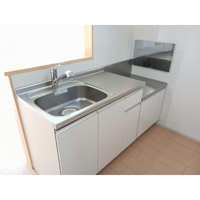 モデルンロイテ 102【管理NO：1-019020401-01020】 ★家具家電は申し込み後に搬入します★ ★2026年11月中旬入居可能★の物件写真3