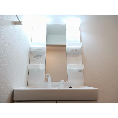 モデルンロイテ 102【管理NO：1-019020401-01020】 ★家具家電は申し込み後に搬入します★ ★2026年11月中旬入居可能★の物件写真6