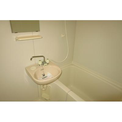 アクシス北青木 203【管理NO：1-006257101-02030】 ★家具家電は申し込み後に搬入します★ ★2026年10月中旬入居可能★の物件写真4