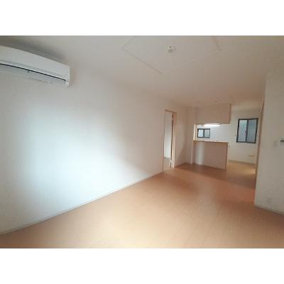 カーサ立部 101【管理NO：1-019357601-01010】 ★家具家電は申し込み後に搬入します★ ★2026年10月上旬入居可能★の物件写真2
