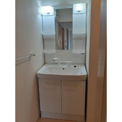 カメラートⅠ 201【管理NO：1-019284101-02010】 ★家具家電は申し込み後に搬入します★ ★2026年10月下旬入居可能★の物件写真6