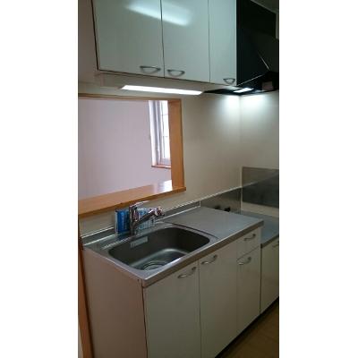 シャイニング 205【管理NO：1-014495801-02040】 ★家具家電は申し込み後に搬入します★ ★2026年12月中旬入居可能★の物件写真3