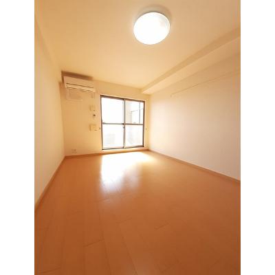 ルミエール山越 303【管理NO：1-018746001-03030】 ★家具家電は申し込み後に搬入します★の物件写真2