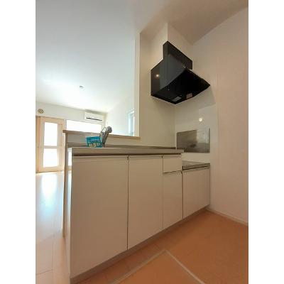 キャトル・フィーユ　Ⅱ 102【管理NO：1-018014202-01020】 ★家具家電は申し込み後に搬入します★ ★2026年10月下旬入居可能★の物件写真3