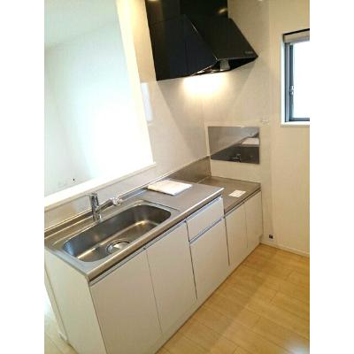 タイタン 205【管理NO：1-022988901-02040】 ★家具家電は申し込み後に搬入します★ ★2026年11月下旬入居可能★の物件写真3