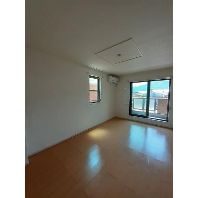 グレイスパラッツォＢ 202【管理NO：1-018289001-02020】 ★家具家電は申し込み後に搬入します★ ★2026年10月下旬入居可能★の物件写真2