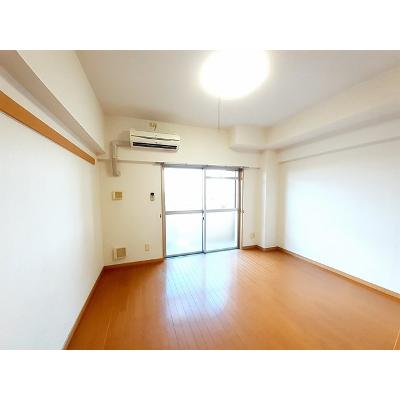 グロリオーサ 406【管理NO：1-014073201-04060】 ★家具家電は申し込み後に搬入します★ ★2026年10月中旬入居可能★の物件写真2