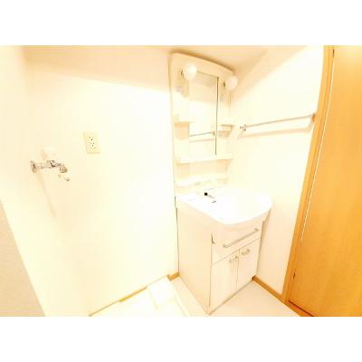 グロリオーサ 406【管理NO：1-014073201-04060】 ★家具家電は申し込み後に搬入します★ ★2026年10月中旬入居可能★の物件写真6