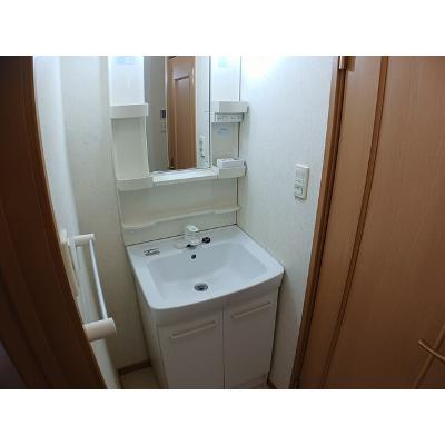 ラ・ベレッツァⅢ 204【管理NO：1-013931603-02040】 ★家具家電は申し込み後に搬入します★の物件写真6