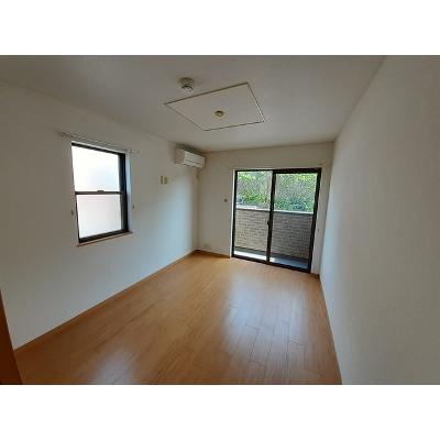 ラ・ベレッツァⅡ 103【管理NO：1-013931602-01030】 ★家具家電は申し込み後に搬入します★の物件写真2