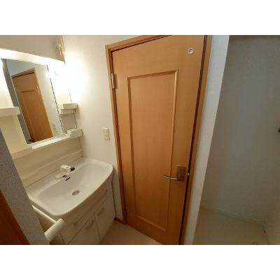 ラ・ベレッツァⅠ 102【管理NO：1-013931601-01020】 ★家具家電は申し込み後に搬入します★の物件写真6