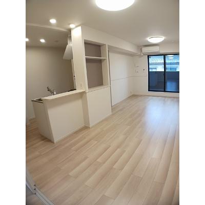 カステリア三隈 202【管理NO：1-027323401-02020】 ★家具家電は申し込み後に搬入します★ ★2026年10月下旬入居可能★の物件写真2