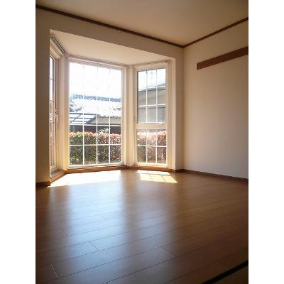 エスペランサ 101【管理NO：1-010305501-01010】 ★家具家電は申し込み後に搬入します★ ★2026年10月中旬入居可能★の物件写真2