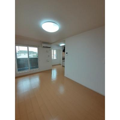 エクセルＢ 204【管理NO：1-020997802-02040】 ★家具家電は申し込み後に搬入します★ ★2026年11月中旬入居可能★の物件写真2