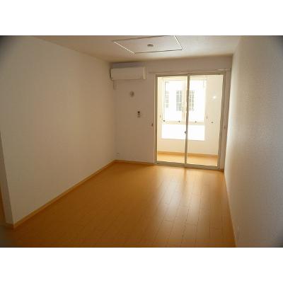 パークサイドヴィラ 104【管理NO：1-016901901-01040】 ★家具家電は申し込み後に搬入します★ ★2026年10月下旬入居可能★の物件写真2