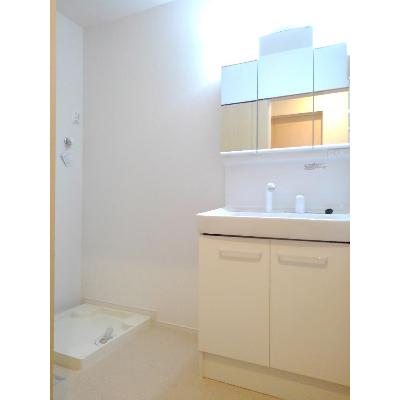 エクラⅩⅦ 203【管理NO：1-023761401-02030】 ★家具家電は申し込み後に搬入します★ ★2026年11月中旬入居可能★の物件写真6